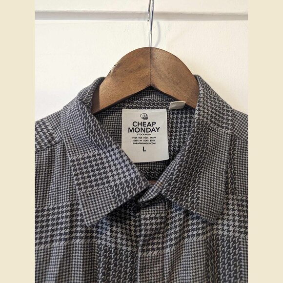 CHEAP MONDAY - Long check shirt - Sz L - Picture 3 of 6